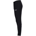 JAKO Trainingsbroek One 8400 Kindermaat in zwart, sportieve broek met ribgebreide inzetstukken bij de kuiten, ritssluiting bij de pijpen en zijzakken voor optimaal comfort en functionaliteit. JAKO Teamline One